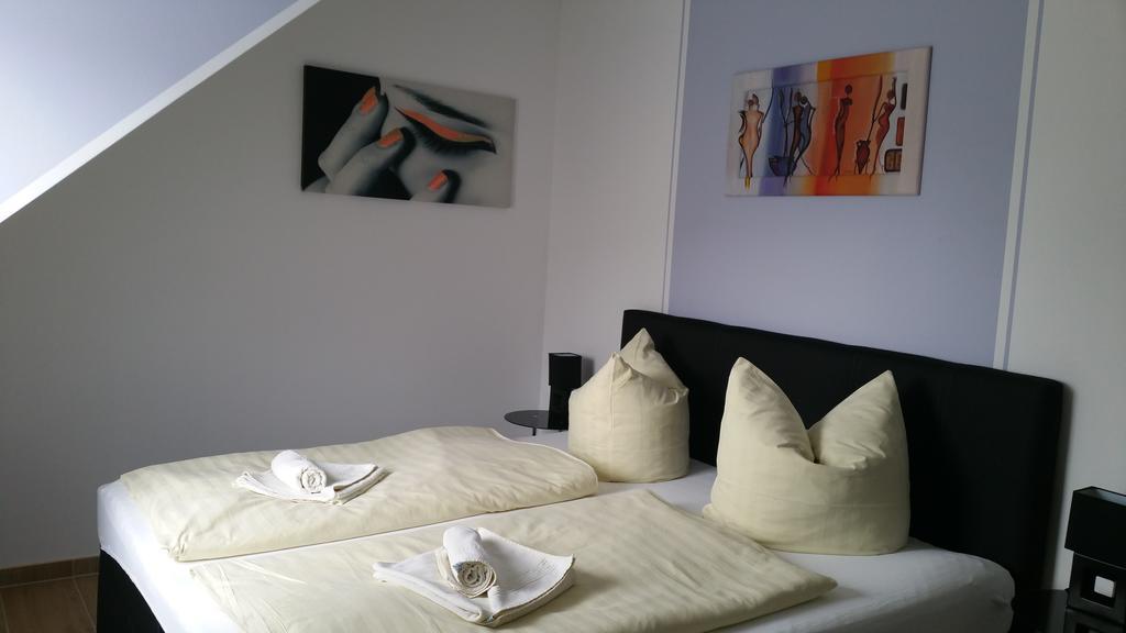 Lucys Haus 1 "Am Peeneblick" พีเนมุนเดอ ภายนอก รูปภาพ