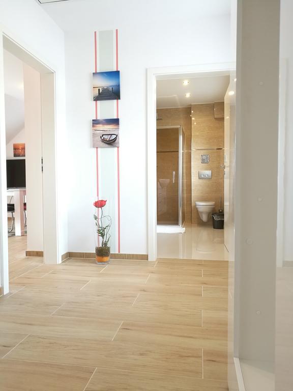 Lucys Haus 1 "Am Peeneblick" พีเนมุนเดอ ภายนอก รูปภาพ